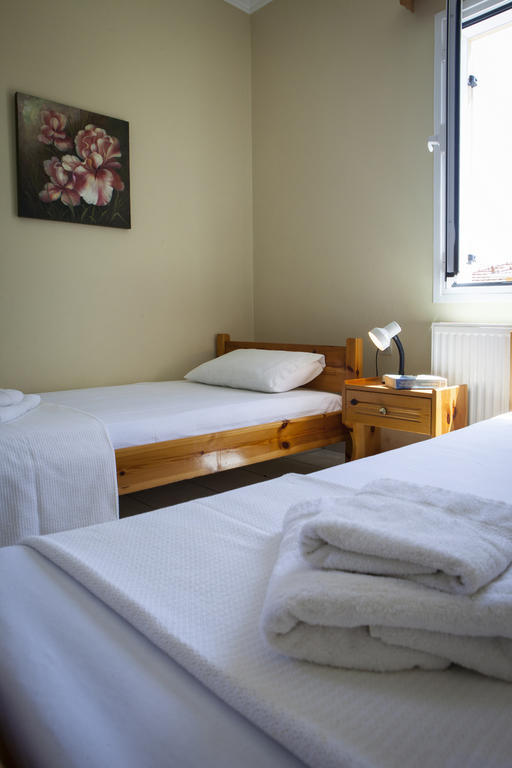 Kantouni Apartments Svoronata Phòng bức ảnh