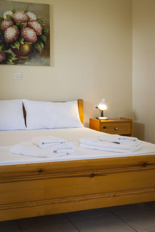 Kantouni Apartments Svoronata Phòng bức ảnh